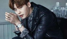 娱乐爆料李钟硕视频播放,颜值与演技并存！