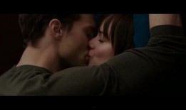 五十度飞电影在线观看,激情续集，情感纠葛再掀高潮