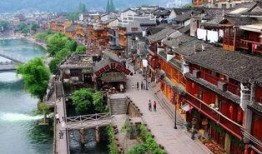 抖音爆料凤凰古城视频,凤凰古城魅力瞬间，带你领略湘西风情