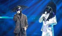 腾格尔爆料拍戏视频,镜头背后那些不为人知的瞬间