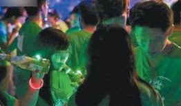 舔批视频在线观看,在线观看背后的精彩瞬间