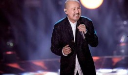 腾格尔爆料拍戏视频,镜头背后那些不为人知的瞬间